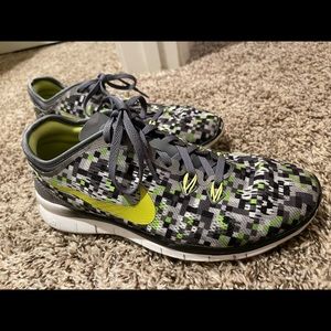 Nike Women's Free Run 5.0 Running Shoes